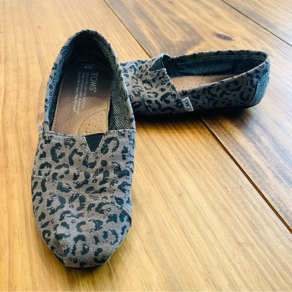 Toms Classics Leopard Print Slip On Flats